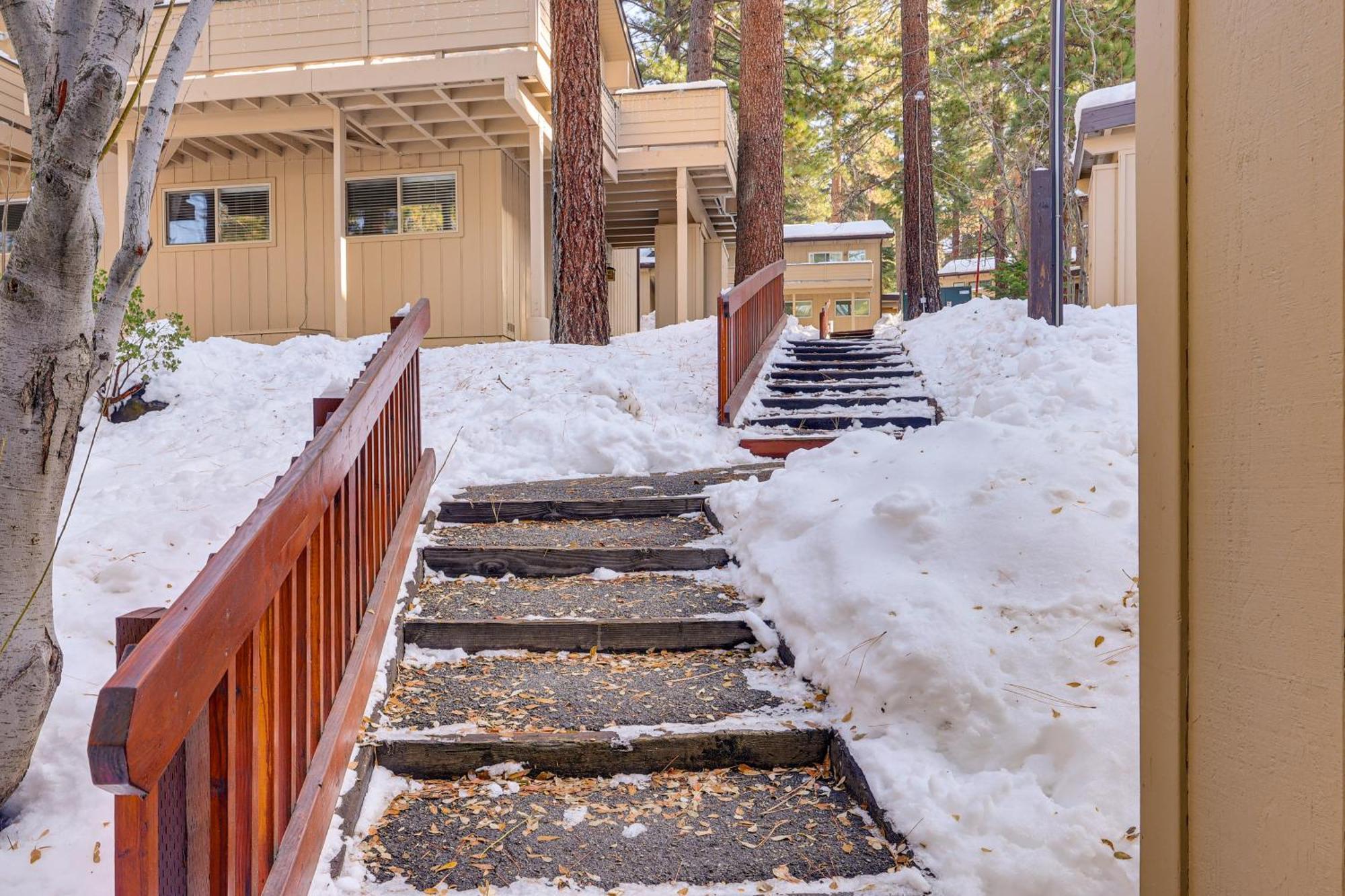 Incline Village Condo With Deck 1 Mi To Lake Tahoe Eksteriør billede